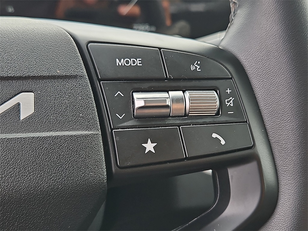 2025 Kia K4 EX photo 22