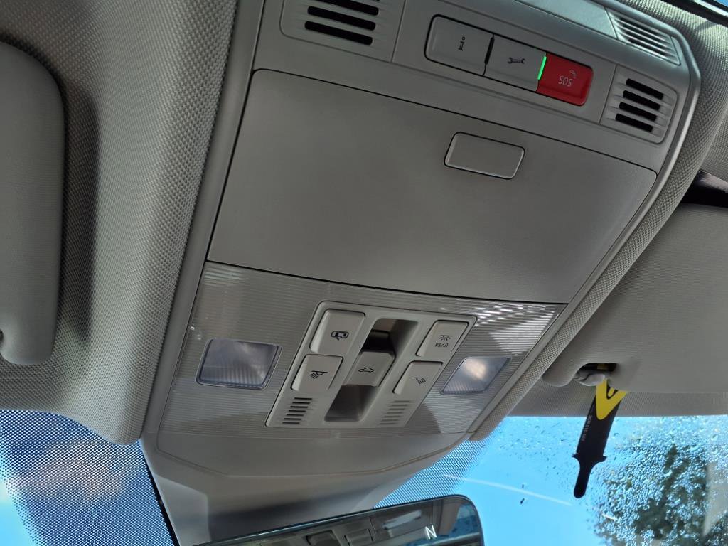2025 Volkswagen Jetta SE photo 17