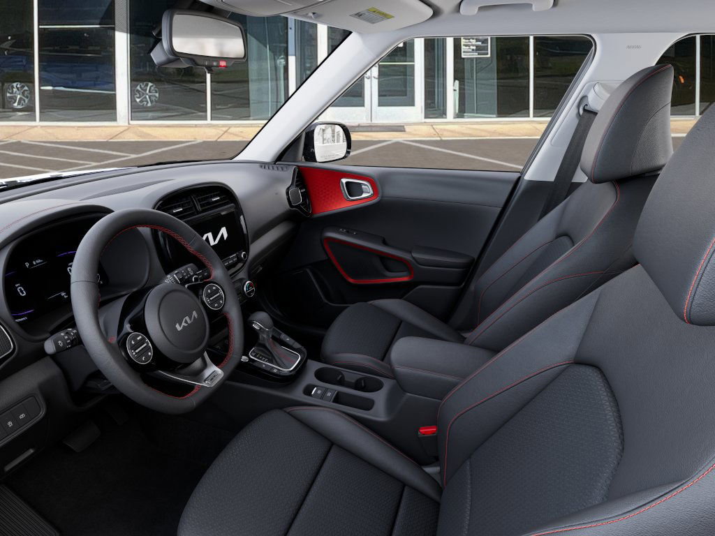 2025 Kia Soul GT-Line photo 9
