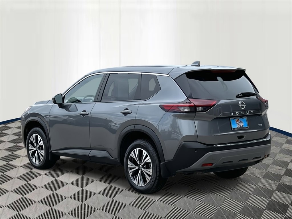2022 Nissan Rogue SV photo 3