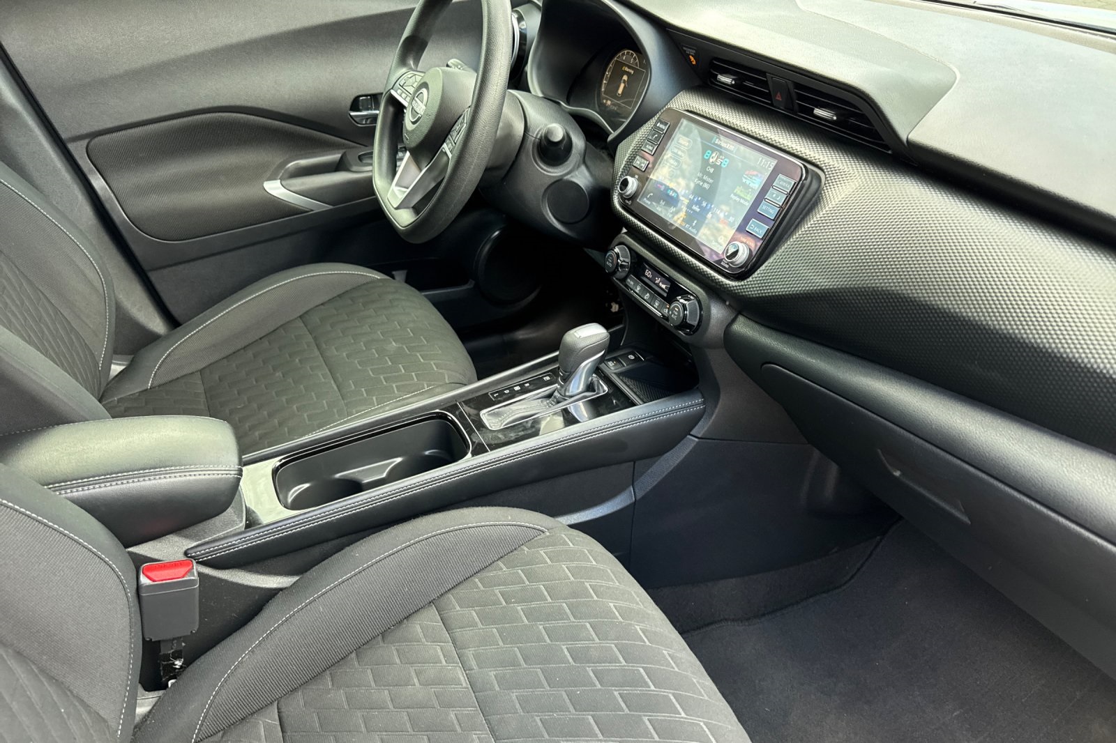 2022 Nissan Kicks SV photo 18