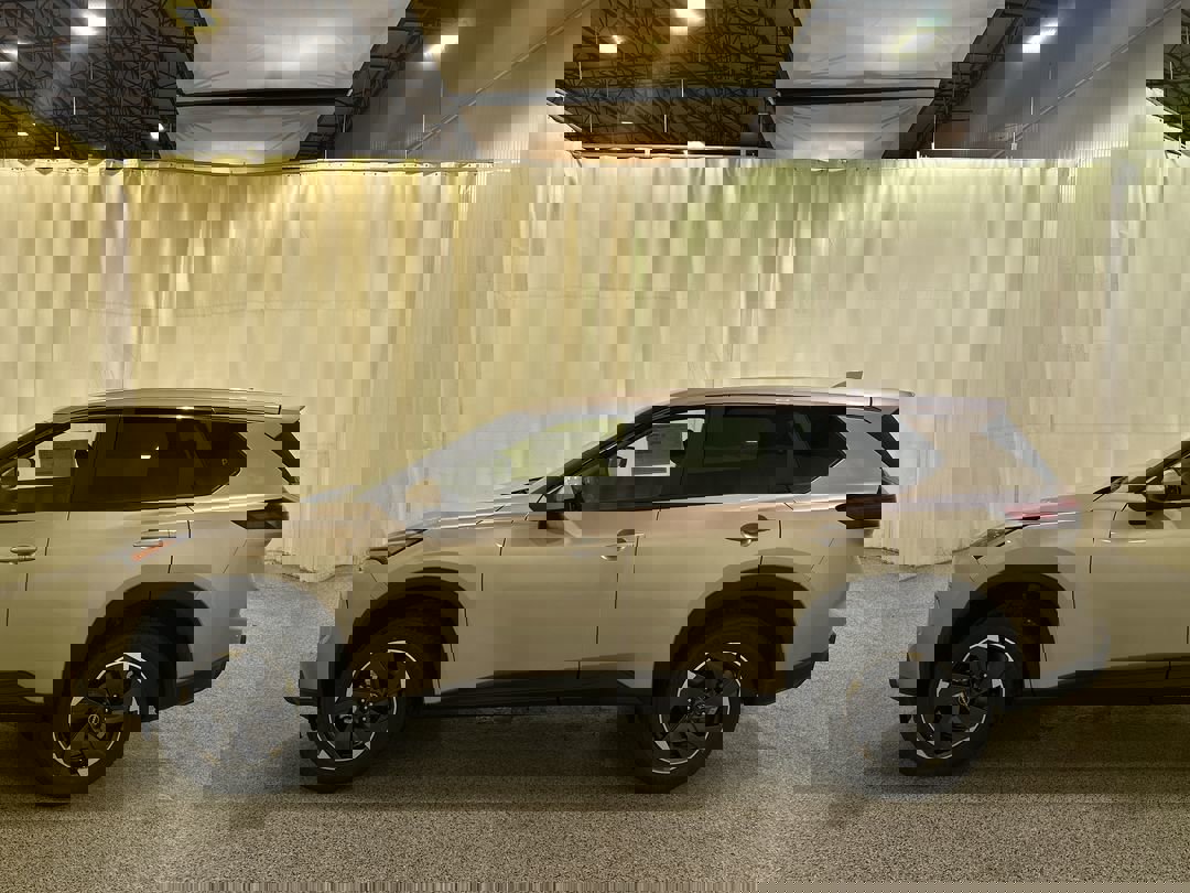 2026 Nissan Rogue SV photo 3