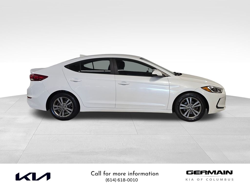 2018 Hyundai Elantra SEL photo 2