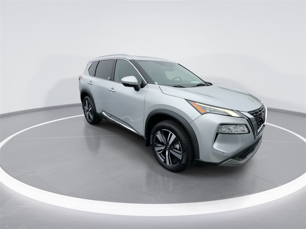2021 Nissan Rogue SL photo 2