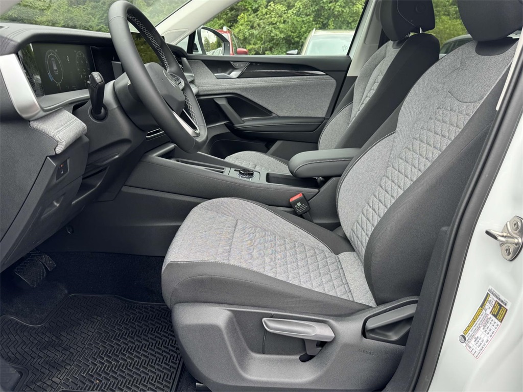 2025 Volkswagen Tiguan S photo 14