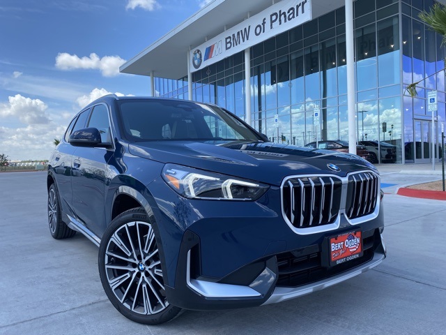 2026 BMW X1 28i's photo
