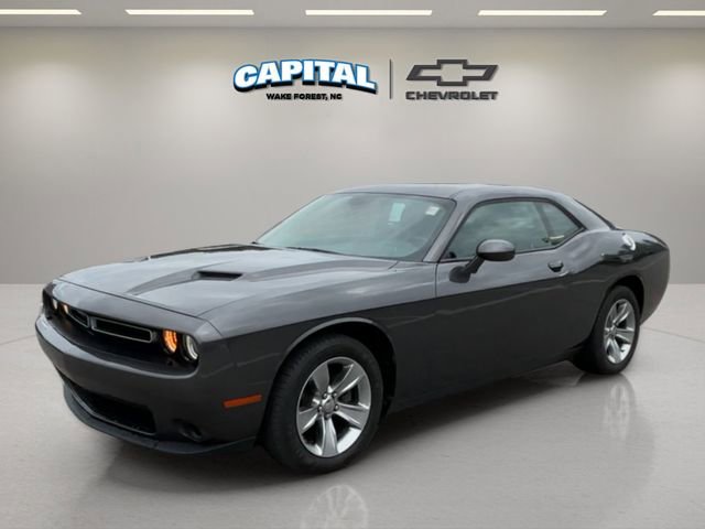 2020 Dodge Challenger SXT's photo