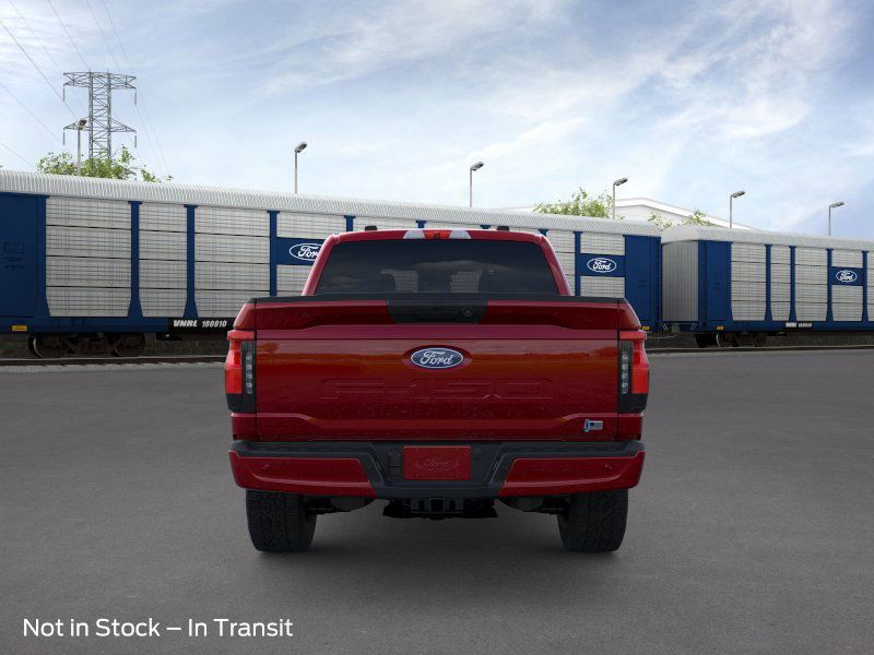 2025 Ford F-150 Lightning XLT photo 6