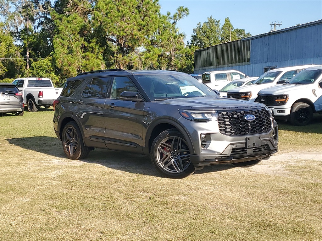 2025 Ford Explorer ST-Line photo 33
