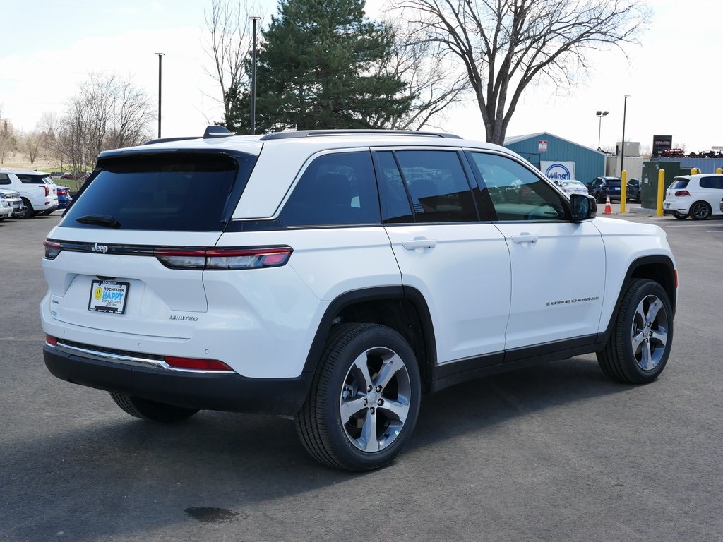 2025 Jeep Grand Cherokee Limited photo 2