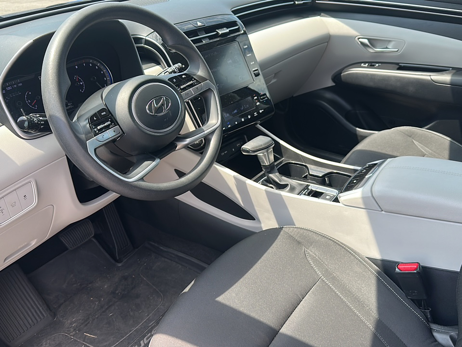 2024 Hyundai Tucson SEL photo 2