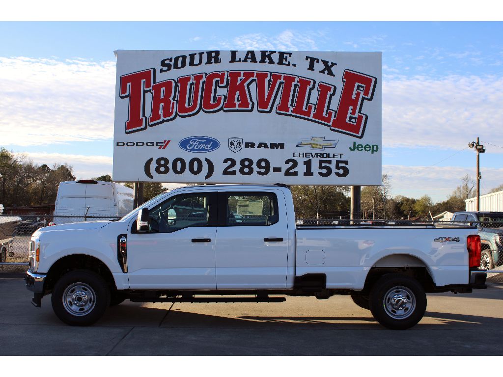 2026 Ford F-250 Super Duty XL's photo