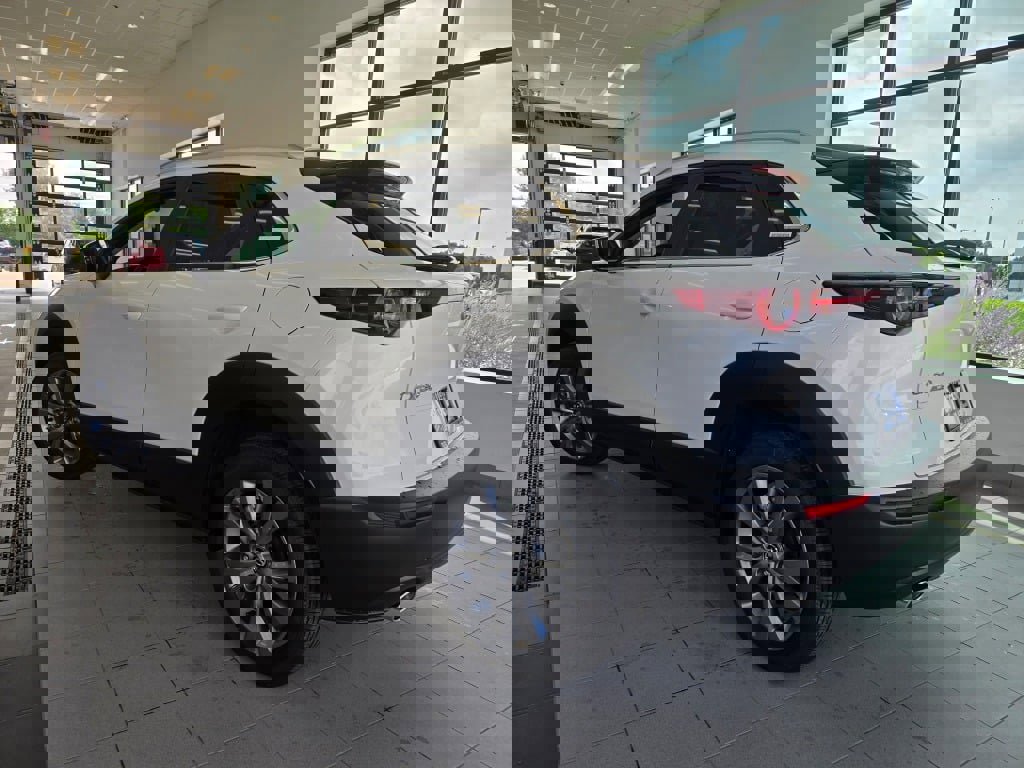 2025 Mazda CX-30 2.5 S Preferred photo 12