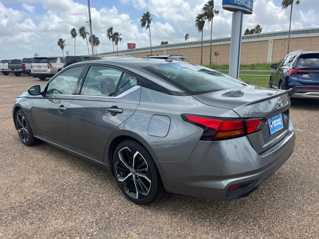 2023 Nissan Altima 2.5 SR photo 6