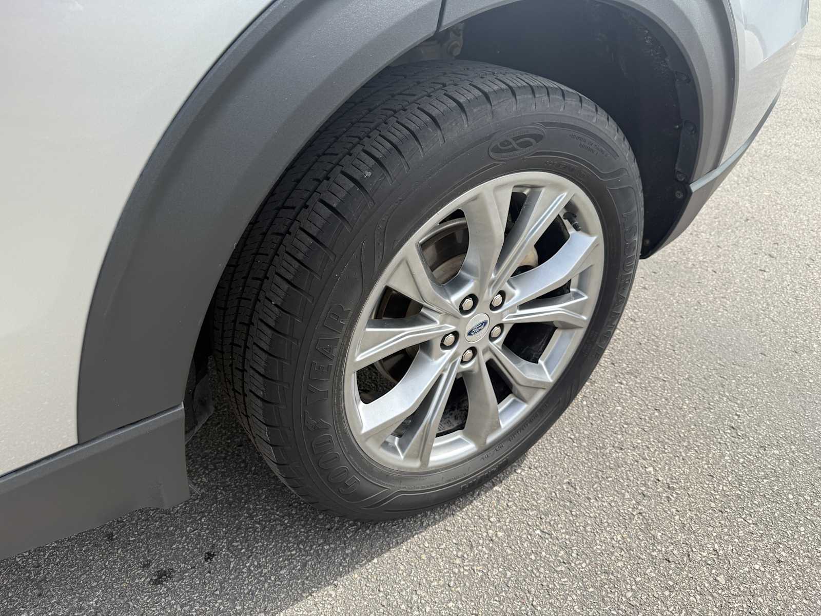 2021 Ford Explorer XLT photo 12