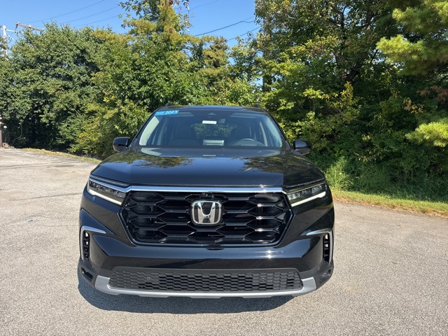 2023 Honda Pilot Elite photo 2
