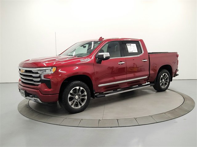 2025 Chevrolet Silverado 1500 High Country photo 3