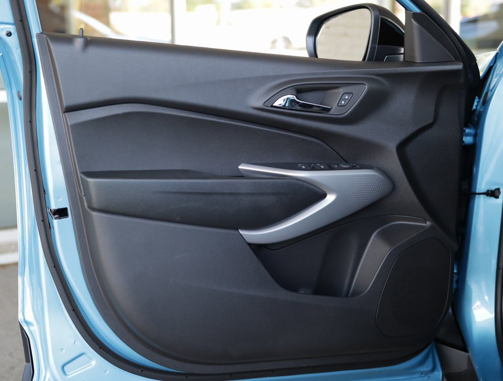 2025 Chevrolet Trax photo 20