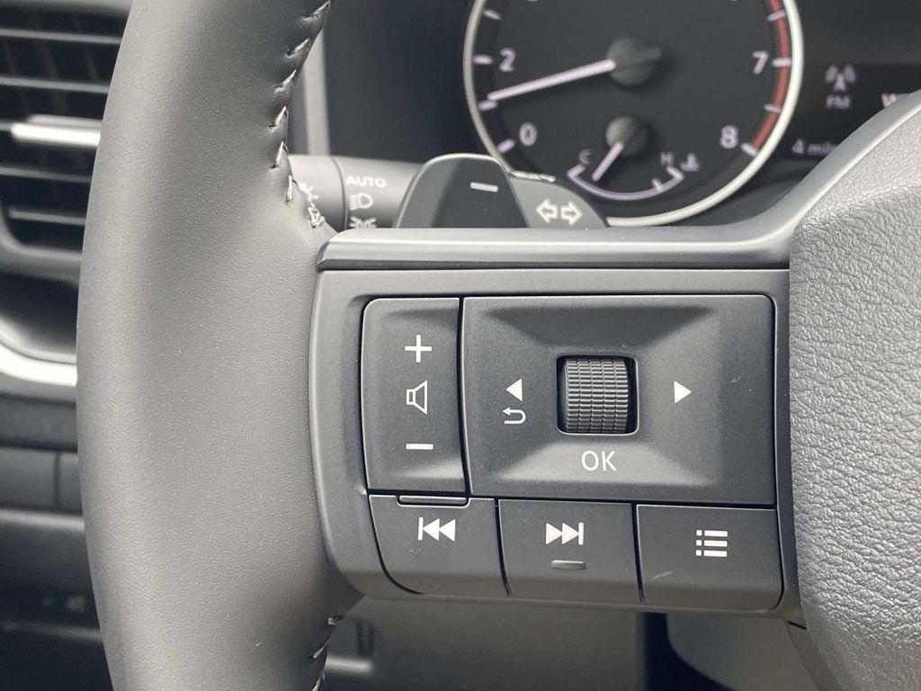 2026 Nissan Rogue SV photo 19