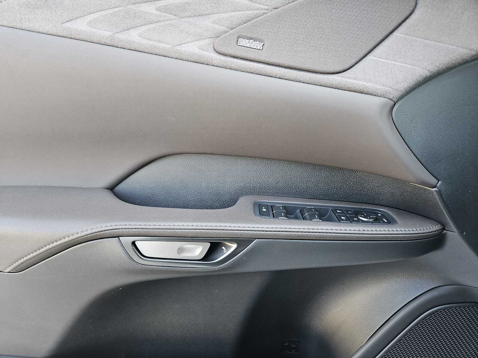 2023 Lexus RX 350 Luxury photo 17