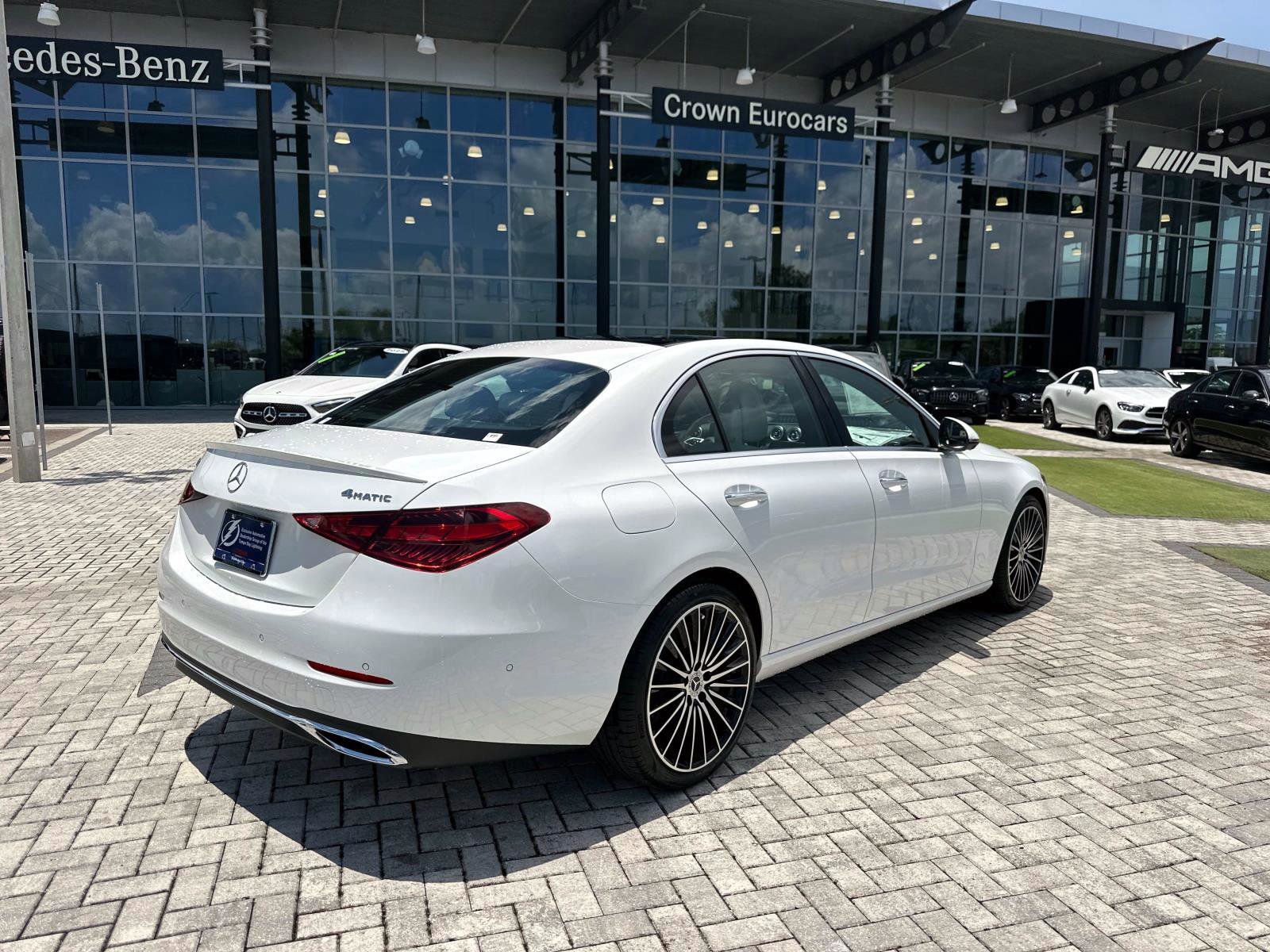 2025 Mercedes Benz C 300 4MATIC Sedan photo 4