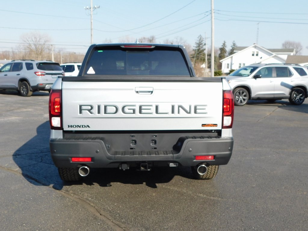 2025 Honda Ridgeline TrailSport photo 4