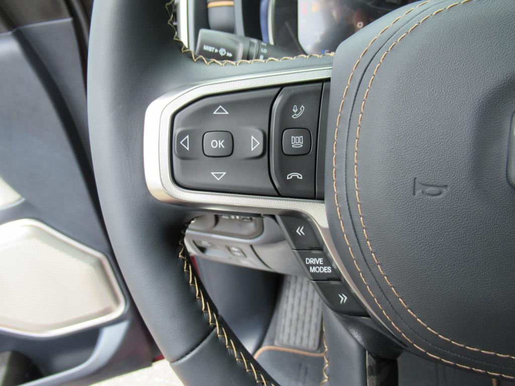 2025 Ram 1500 photo 18
