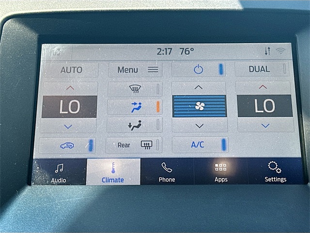 2020 Ford Edge SEL photo 19