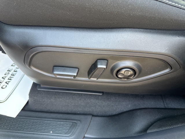 2025 Jeep Grand Cherokee Laredo X photo 27
