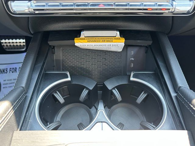2025 Mercedes Benz GLS 450 4MATIC photo 32