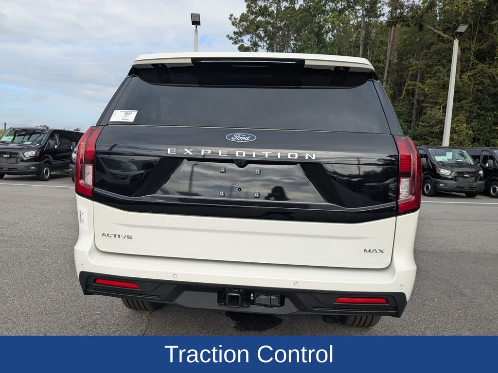 2025 Ford Expedition MAX photo 5