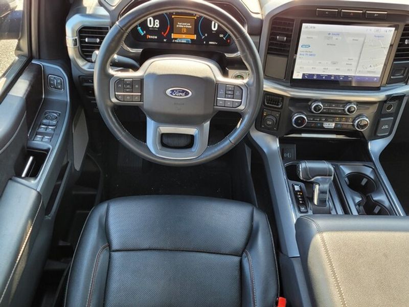 2023 Ford F-150 Lariat photo 7