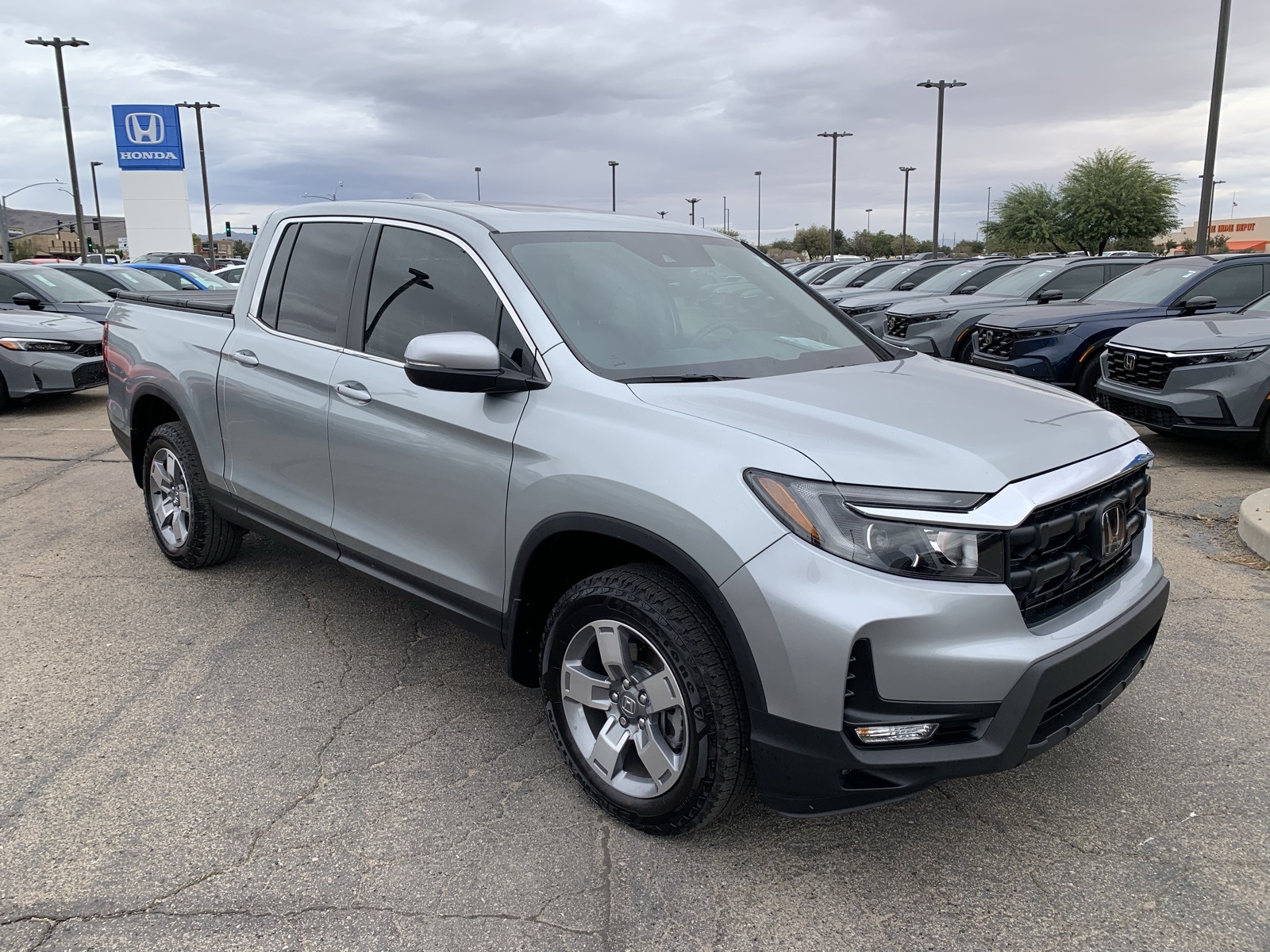 2025 Honda Ridgeline RTL photo 3