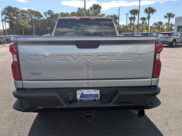 2024 Chevrolet Silverado 2500HD Custom photo 4