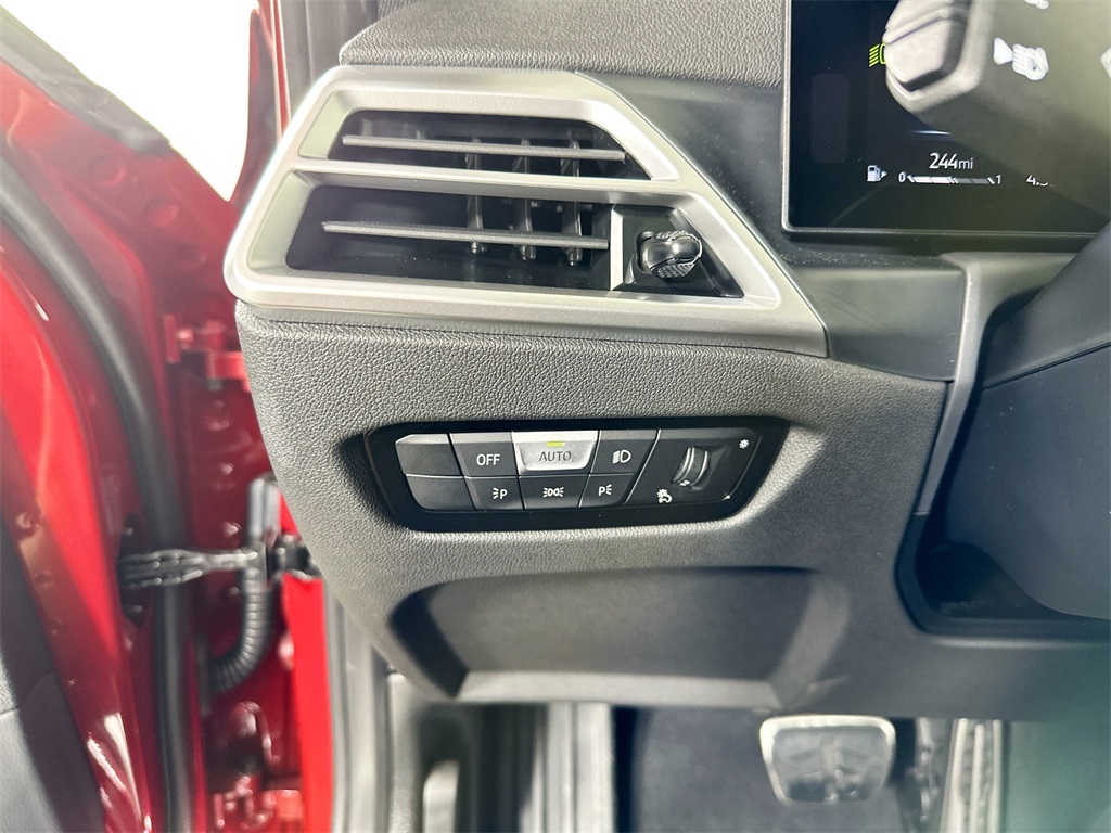2025 Bmw 330i xDrive photo 10