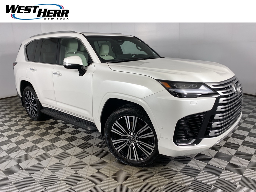 2025 Lexus LX Luxury's photo