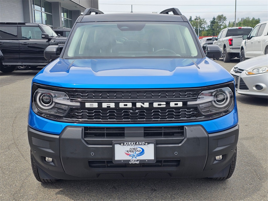 2025 Ford Bronco Sport Outer Banks photo 2