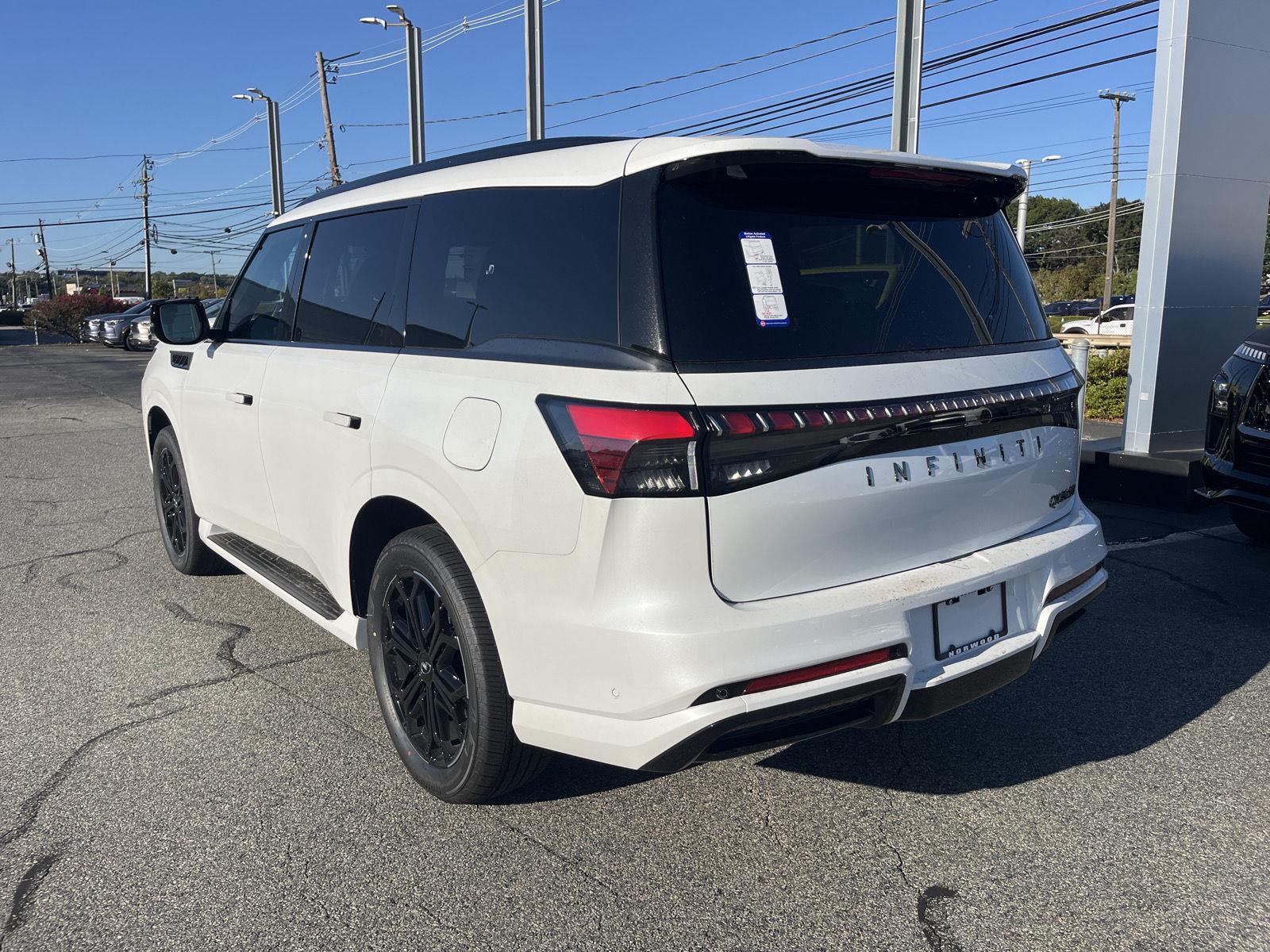 2026 Infiniti QX80 Sensory photo 4