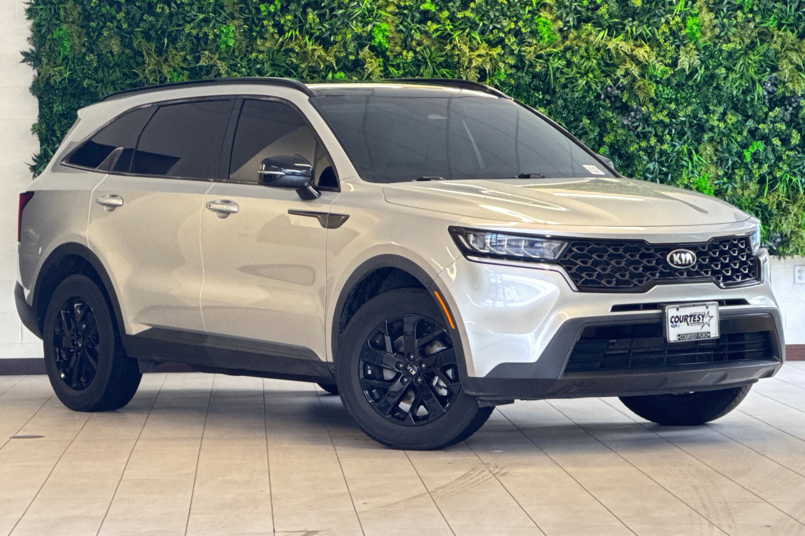 2021 Kia Sorento S's photo