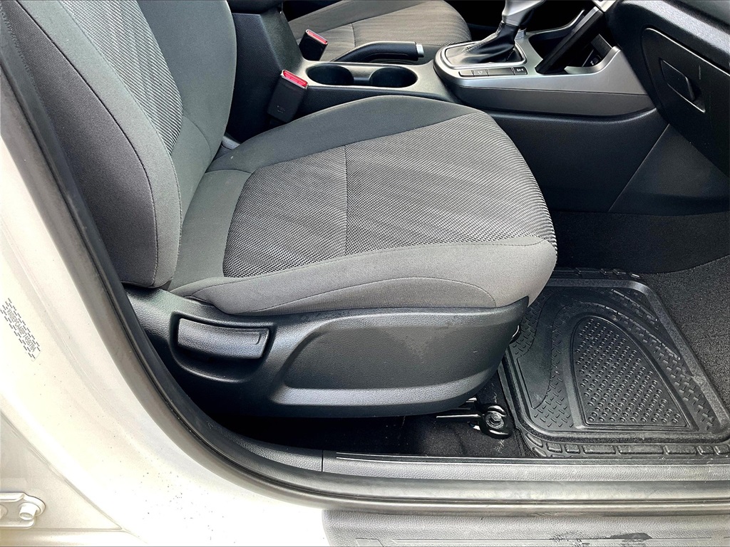 2023 Kia Seltos LX photo 32