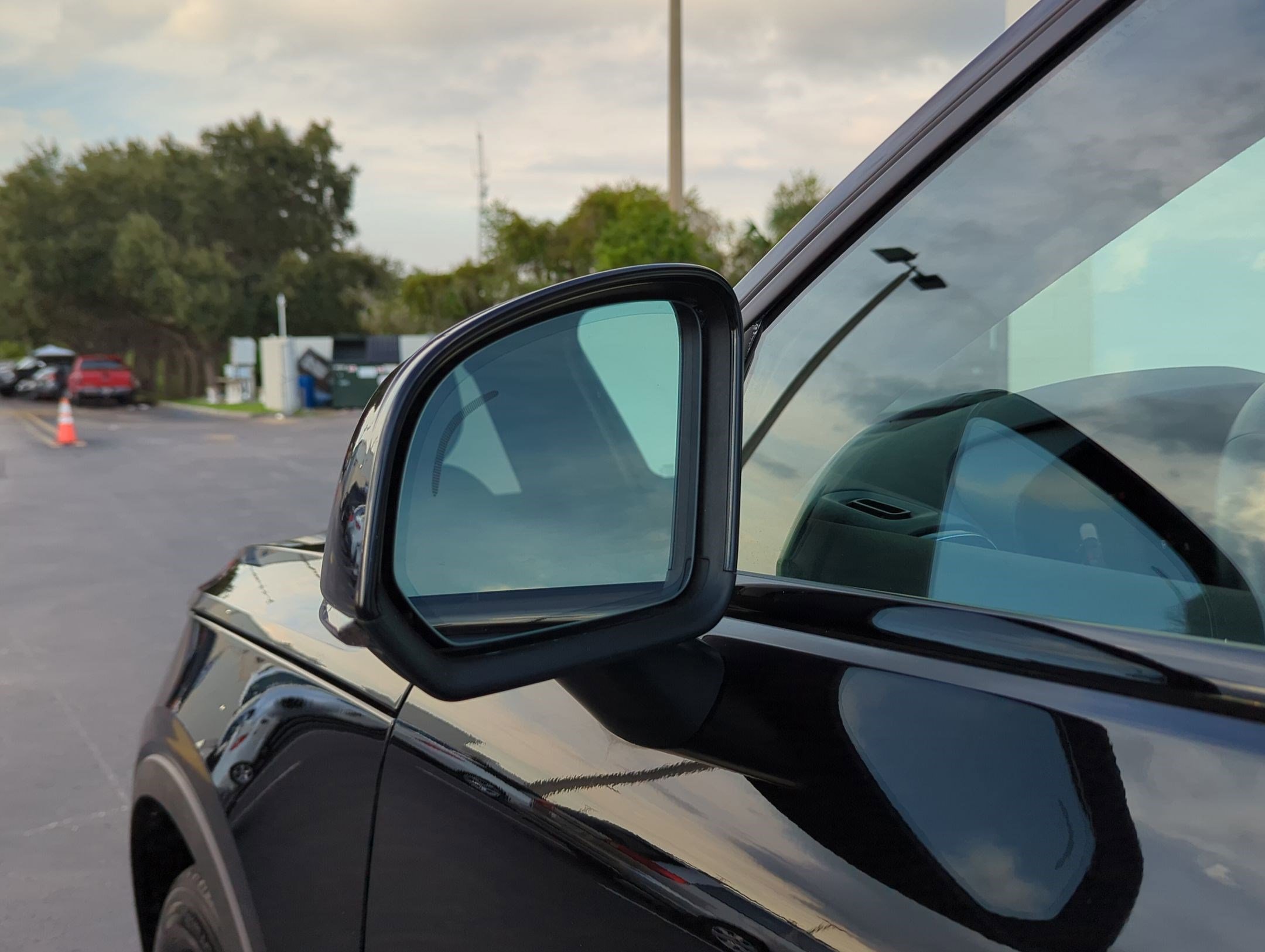2024 Volvo XC40 Core photo 20