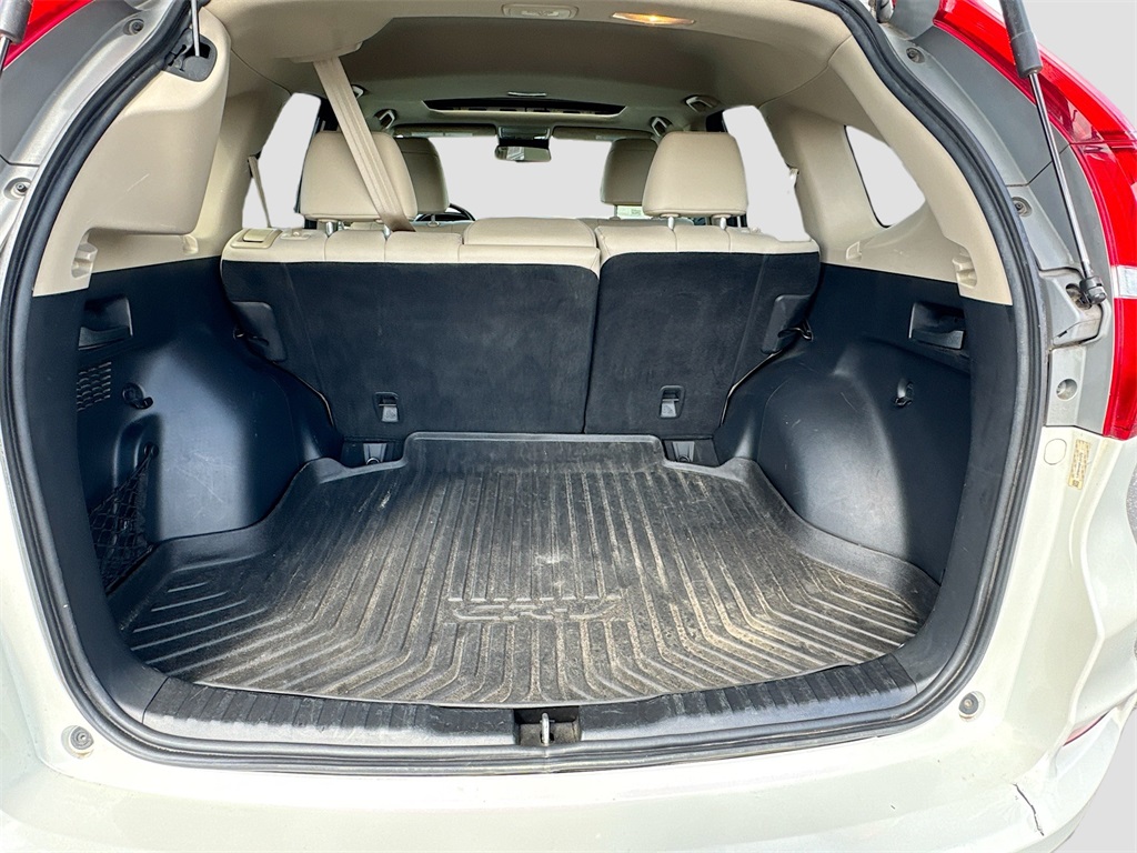 2015 Honda CR-V Touring photo 28