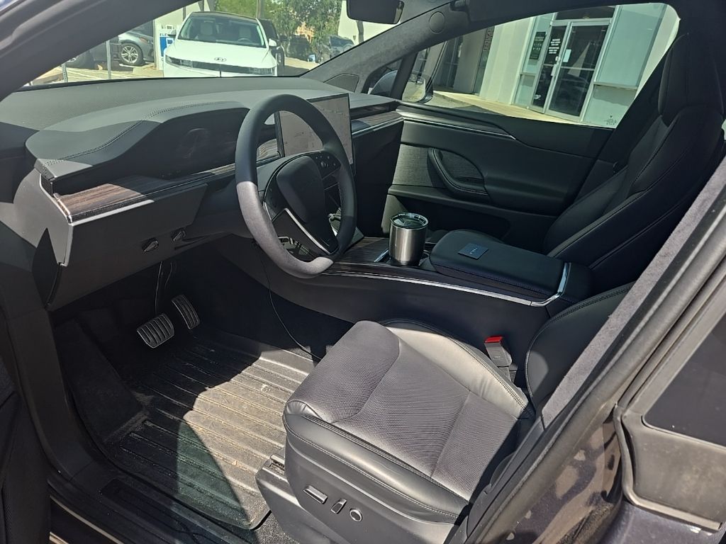 2023 Tesla Model X photo 11