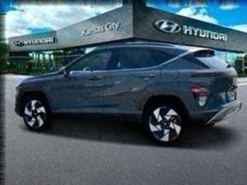 2025 Hyundai Kona Limited photo 4
