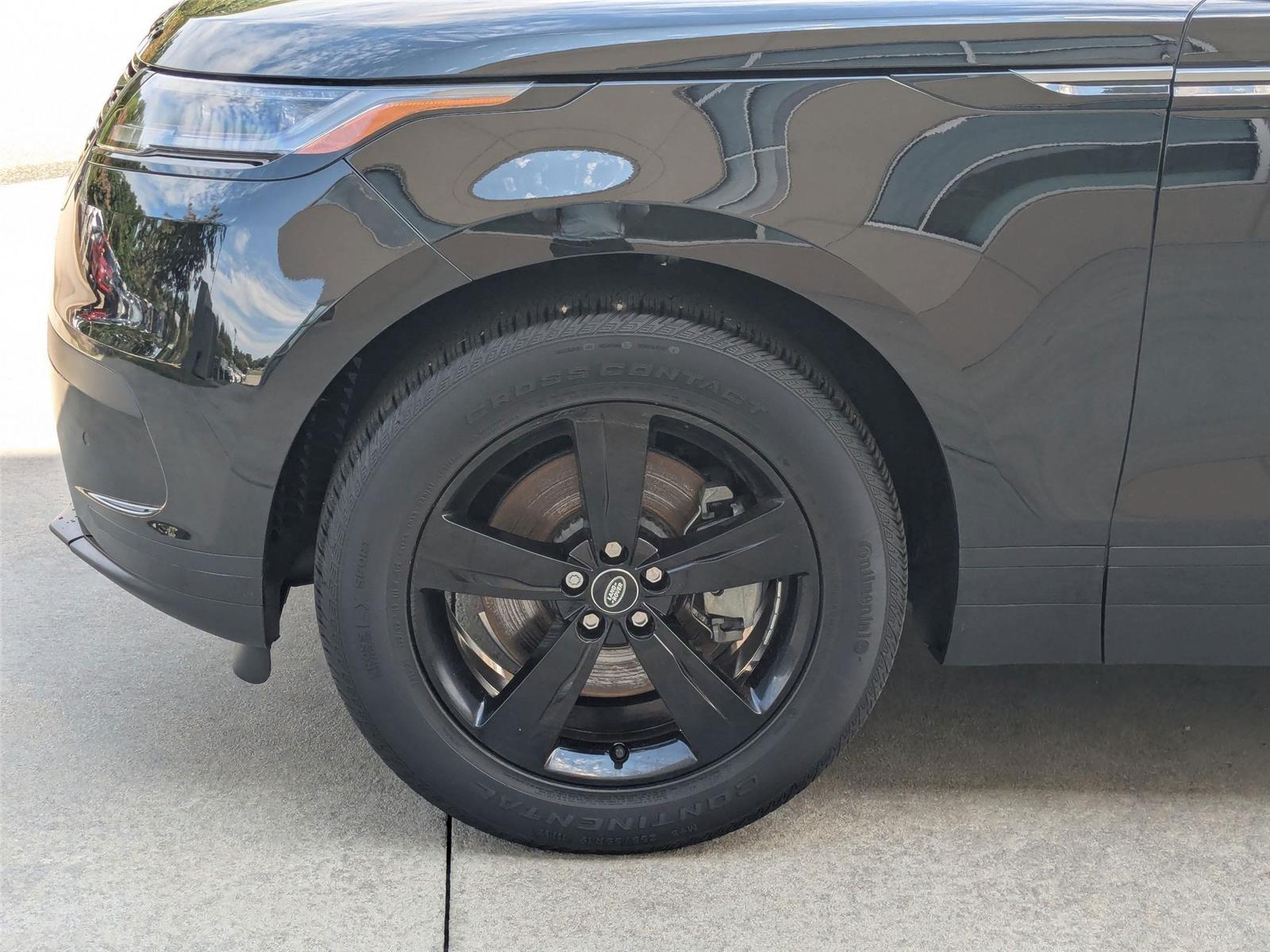 2025 Land Rover Range Rover Velar S photo 9