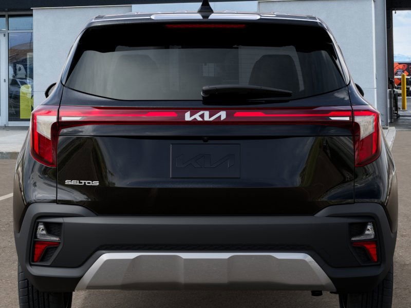 2026 Kia Seltos LX photo 11