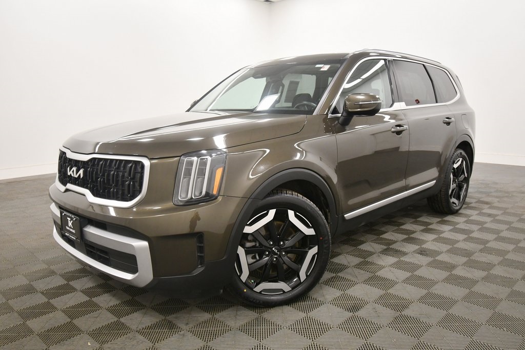 Certified 2023 Kia Telluride EX with VIN 5XYP3DGC2PG376586 for sale in Rochester, Minnesota