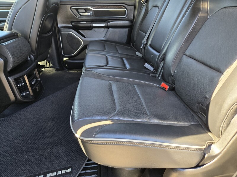 2019 Ram 1500 Laramie photo 11