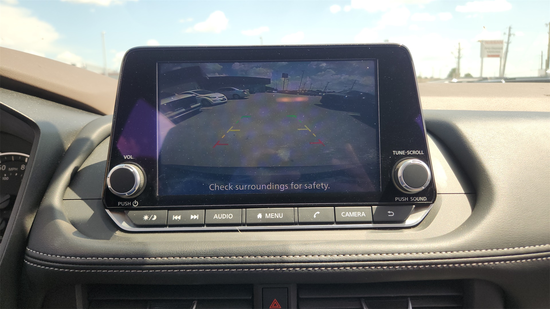 2023 Nissan Rogue SV photo 13