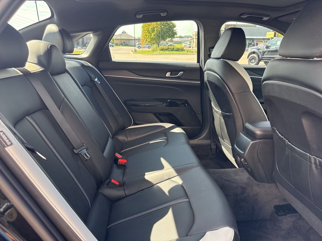 2025 Kia K5 GT-Line photo 28